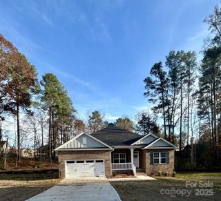 New construction Single-Family house 2913 Waterford Ln, Albemarle, NC 28001 plan 2100 - image