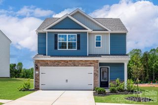 New construction Single-Family house 6730 Fairford Dr, Charlotte, NC 28215 - image