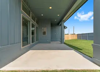 New construction Single-Family house 32510 Ebony Jewelwing Ct, Fulshear, TX 77441 plan Durango - image