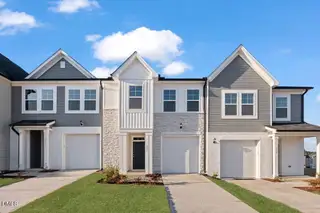 New construction Townhouse house 537 Eversden Dr, Zebulon, NC 27597 - image