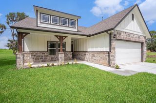 New construction Single-Family house 2048 Twin Lakes Blvd, West Columbia, TX 77486 - image