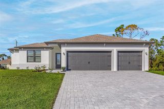 New construction Single-Family house 13432 Lake Gallagher Dr, Dover, FL 33527 - image