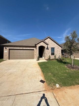 New construction Single-Family house 8165 Trudy Trail, Fort Worth, TX 76120 - photo