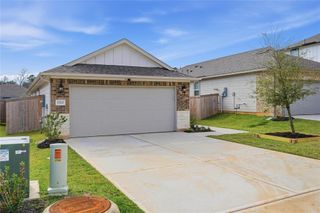 New construction Single-Family house 1713 Cayden Oak Ln, Conroe, TX 77304 plan The Carlsbad (345) - image
