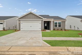 New construction Single-Family house 1473 Ardmore Dr, Sherrills Ford, NC 28673 plan Hinsdale - image