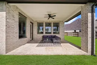 New construction Single-Family house 5302 Elegance Ct, Manvel, TX 77578 plan Montgomery – 60′ Lots - image