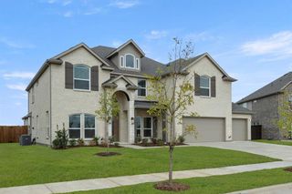 New construction Single-Family house 707 Majestic Oak Ln, Waxahachie, TX 75165 plan Hillcrest 2F (w/Media) - image