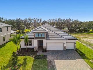 New construction Single-Family house 12505 White Blossom Ct, Parrish, FL 34219 plan Sapphire - image