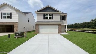 New construction Single-Family house 2100 Montalvan Dr, Greenville, NC 27834 plan Manning - Express - image