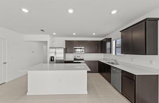 New construction Single-Family house 1025 Caloosa Breeze Dr, Labelle, FL 33935 plan Hanover - image