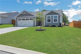 New construction Single-Family house 111 Brent Blvd, Calhoun, GA 30701 - image