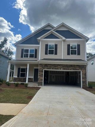 New construction Single-Family house 6142 Moonview Court, Charlotte, NC 28212 - photo