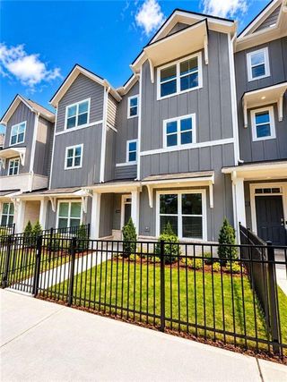 New construction Townhouse house 1335 Lakota Pl, Atlanta, GA 30315 - image