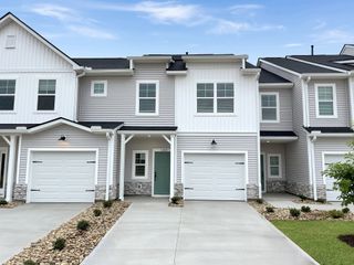 New construction Single-Family house 1440 Johnstone Dr, Reidville, SC 29375 plan The Carson - image