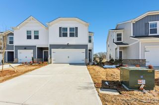 New construction Townhouse house 8124 Hidden Springs Trl, Charlotte, NC 28216 - image