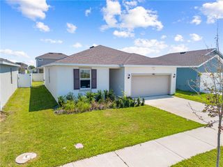 New construction Single-Family house 425 Silver Palm Dr, Haines City, FL 33844 plan Bradley - image