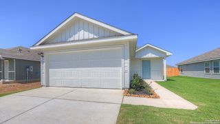 New construction Single-Family house 1017 Seedling Ln, Seguin, TX 78155 plan The Emma - image