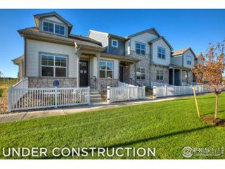 New construction Townhouse house 176 High Point Dr, Longmont, CO 80504 - photo