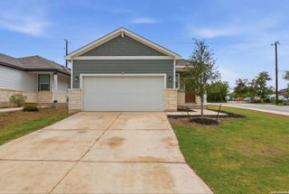 New construction Single-Family house 12507 Spike Hts, San Antonio, TX 78245 plan Easton - 1388 - image