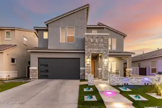New construction Single-Family house 10321 W Deanna Dr, Peoria, AZ 85382 plan Phoenician - image