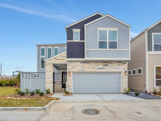 Spring Brook Village - Patio Home Collection by Meritage Homes in Houston - photo