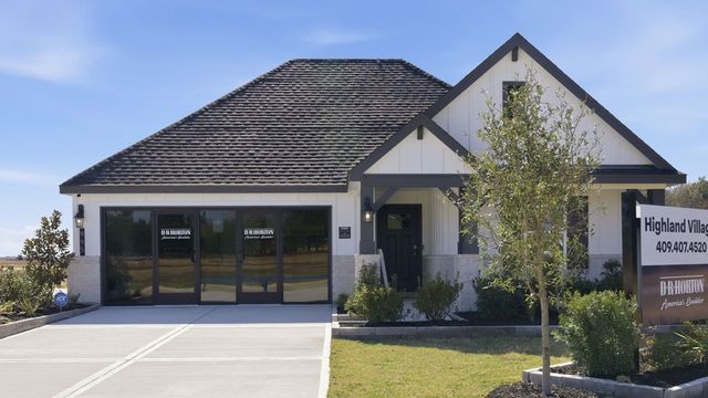 Highland Village image