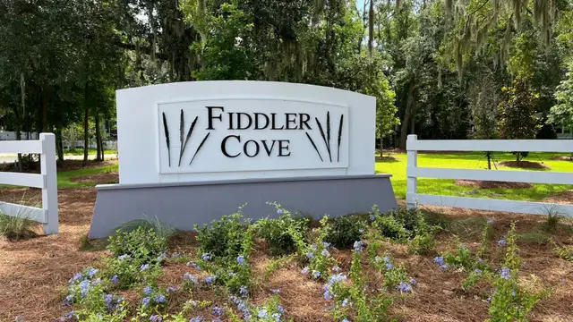 Fiddler Cove image