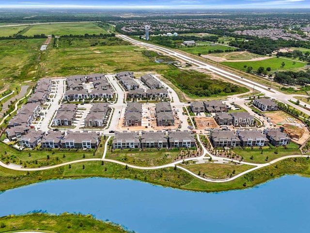 Bridgeland Central image