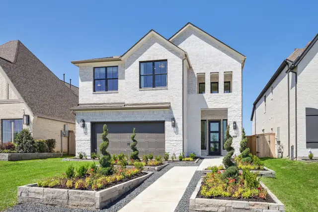 The Groves - 45' image