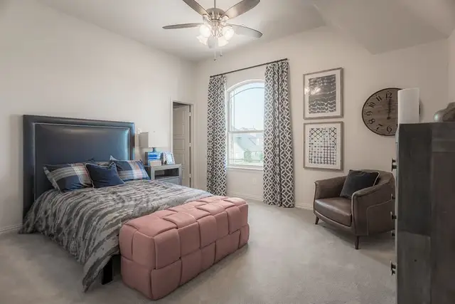 Cambridge Estates image