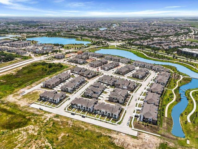 Bridgeland Central image