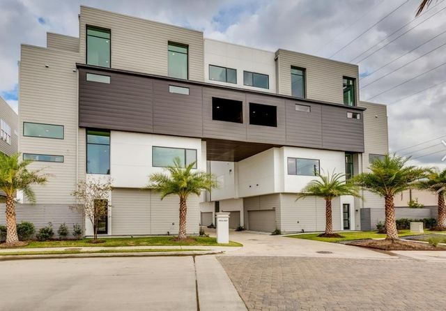 Lofts on Cedar Springs by Urban Lofts Townhomes in Dallas - photo