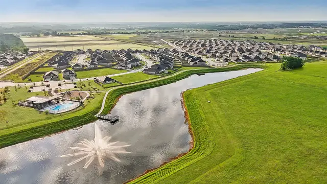 Newport Pointe image