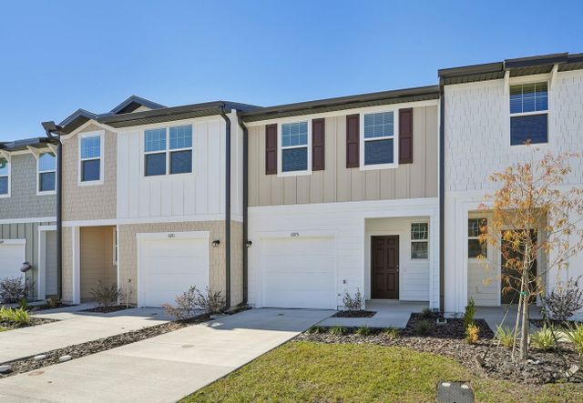 Clinton Townhomes by Starlight Homes in Dade City - photo