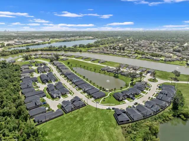 Woodshore 70' and 80' image