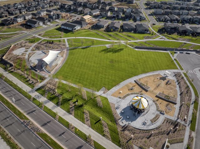 The Aurora Highlands Horizon Collection image