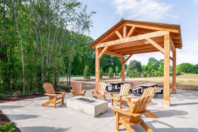 Baxter Village image