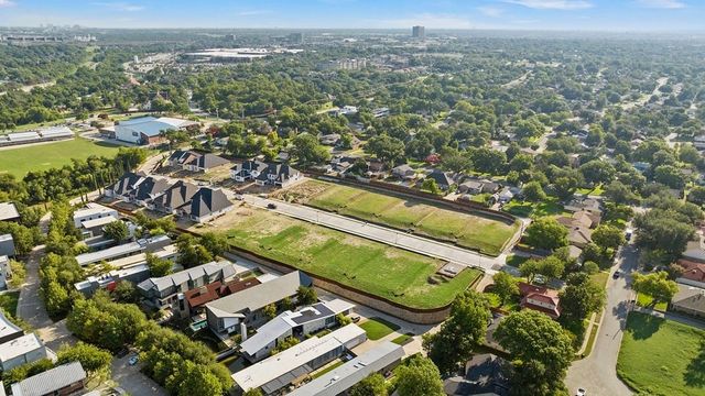 Enclave at Vanguard Way - Darling by Taylor Morrison in Dallas - photo