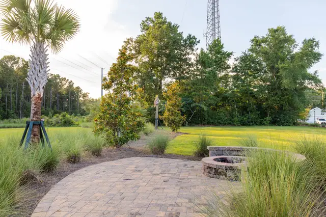 Oak Bluff image