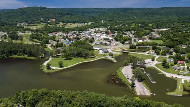 Owensby Farms image