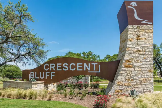 Crescent Bluff image