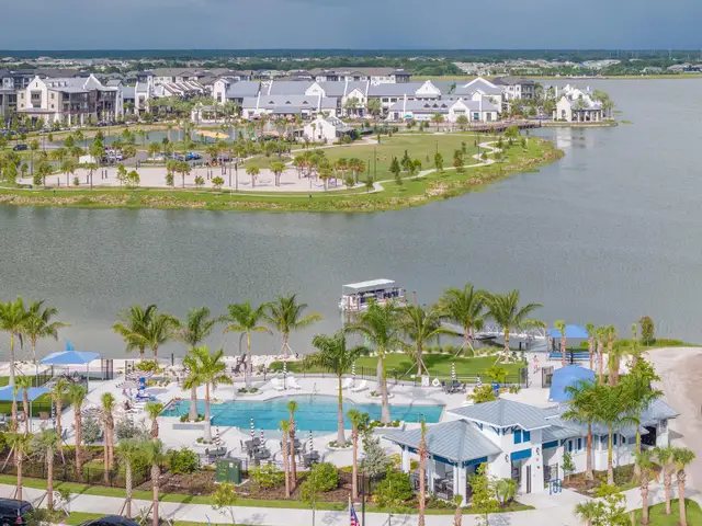 Emerald Landing at Waterside at Lakewood Ranch – Cottage Series image