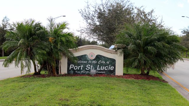 Port St. Lucie Spot Lots image