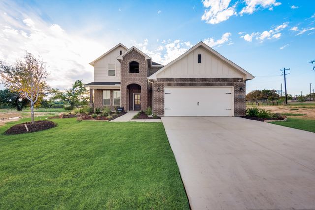 Holbrook Farm by Riverside Homebuilders in Springtown - photo