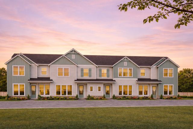 Crosscreek Walk  – Courtyard image