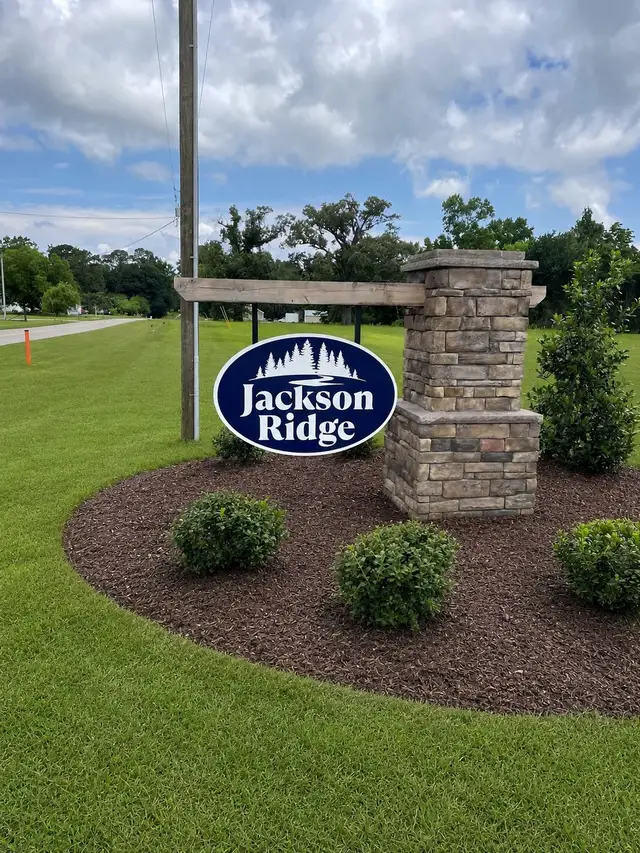 Jackson Ridge image