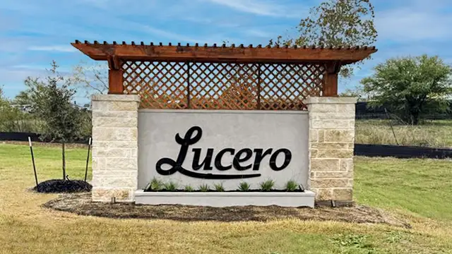 Lucero image