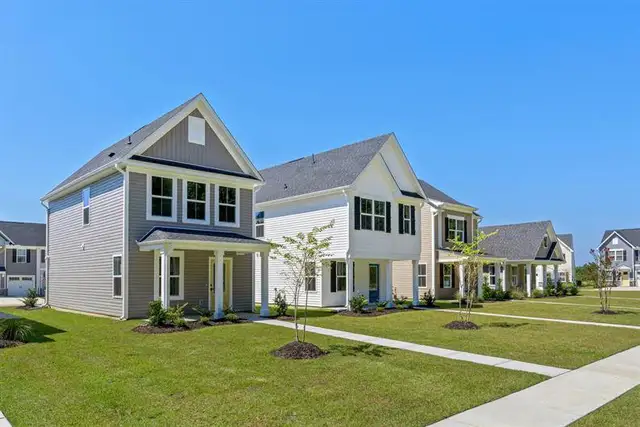 Middle Creek Village image