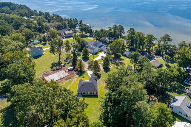 The Bluffs at Lake Waccamaw image