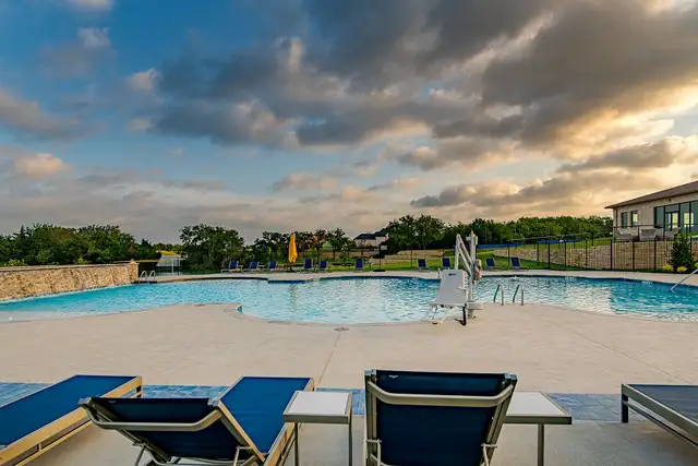 Heath Golf and Yacht Club image